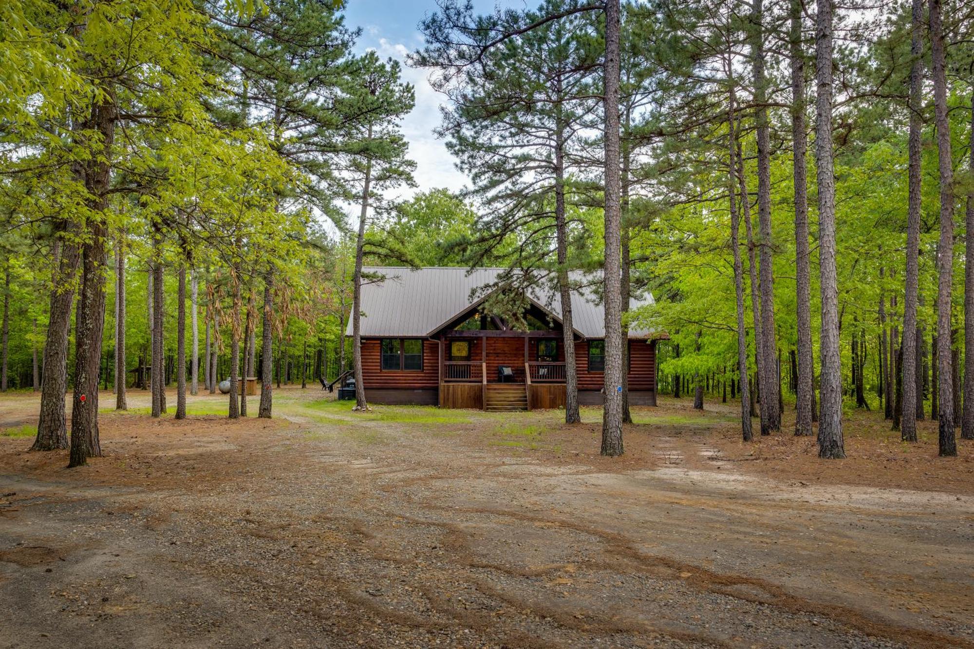 Cross Timbers Cabin On The Grove'S 25-Acres Broken Bow Esterno foto