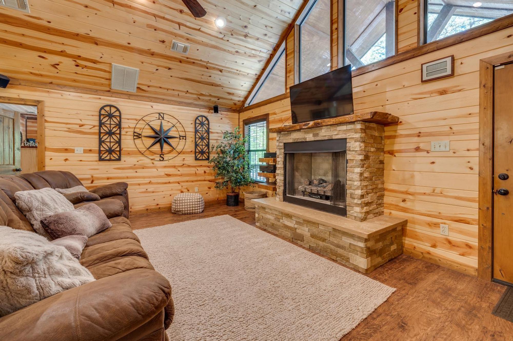 Cross Timbers Cabin On The Grove'S 25-Acres Broken Bow Esterno foto