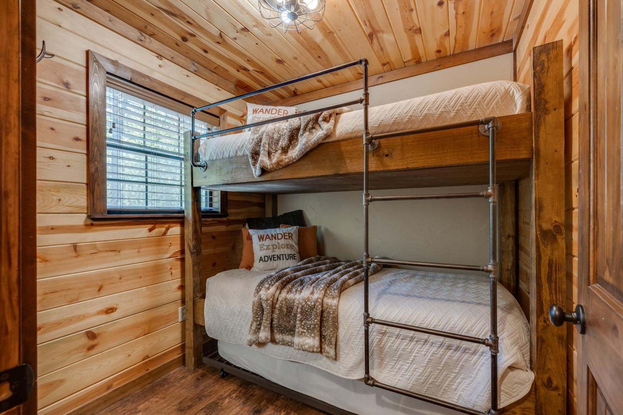 Cross Timbers Cabin On The Grove'S 25-Acres Broken Bow Esterno foto