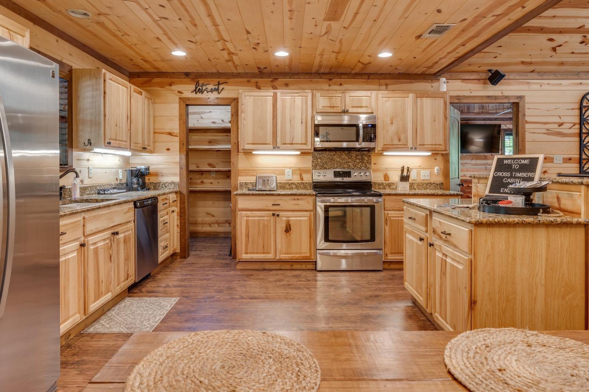 Cross Timbers Cabin On The Grove'S 25-Acres Broken Bow Esterno foto