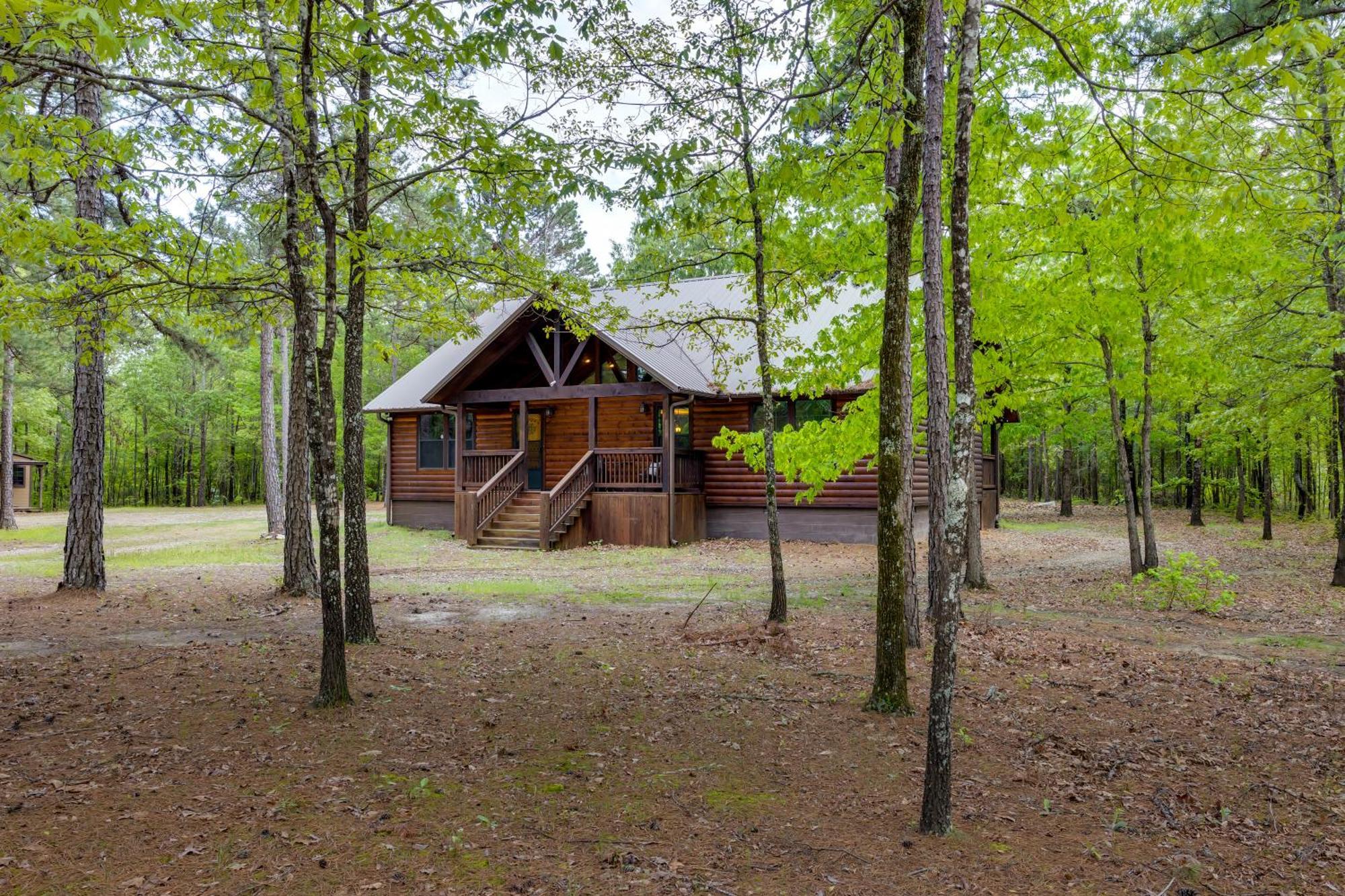 Cross Timbers Cabin On The Grove'S 25-Acres Broken Bow Esterno foto